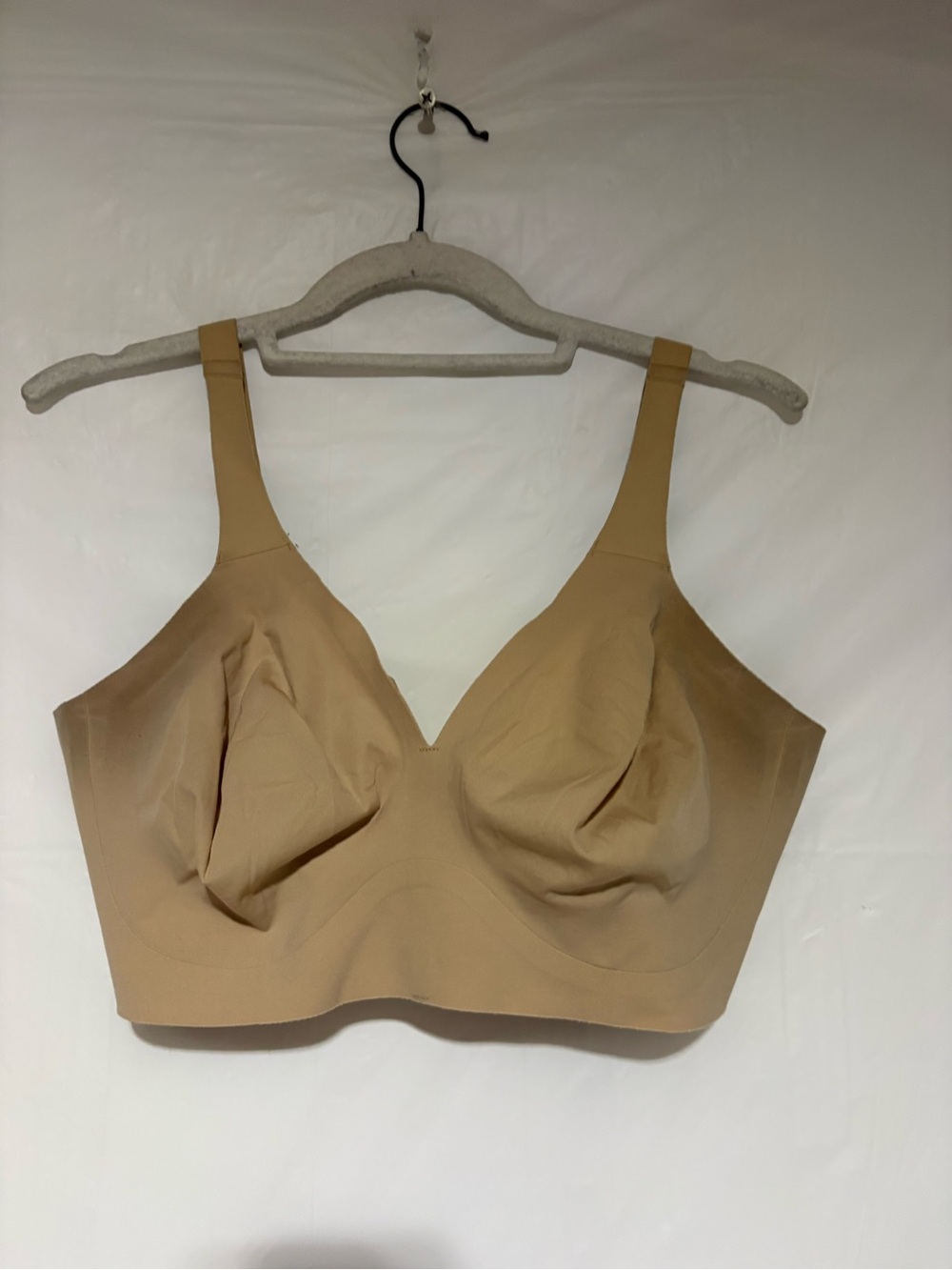 Evelyn And Bobbie Starlette Plunge Seamless Nude Support Bra Size Large
